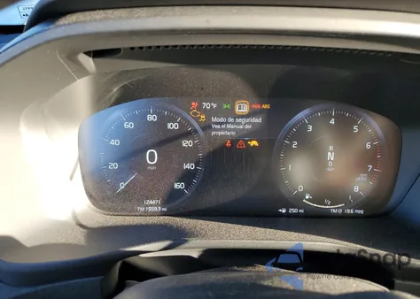 2019 Volvo Xc40 T5 Inscription из США, поврежденный, VIN YV4162UL5K2114549